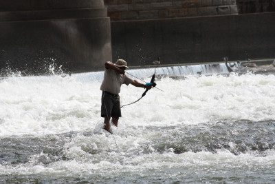 bowfishing-could-be-an-easy-technique-for-catching-fish