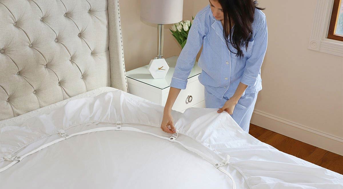 How to Keep Sheets on Bed With Sheet Stays